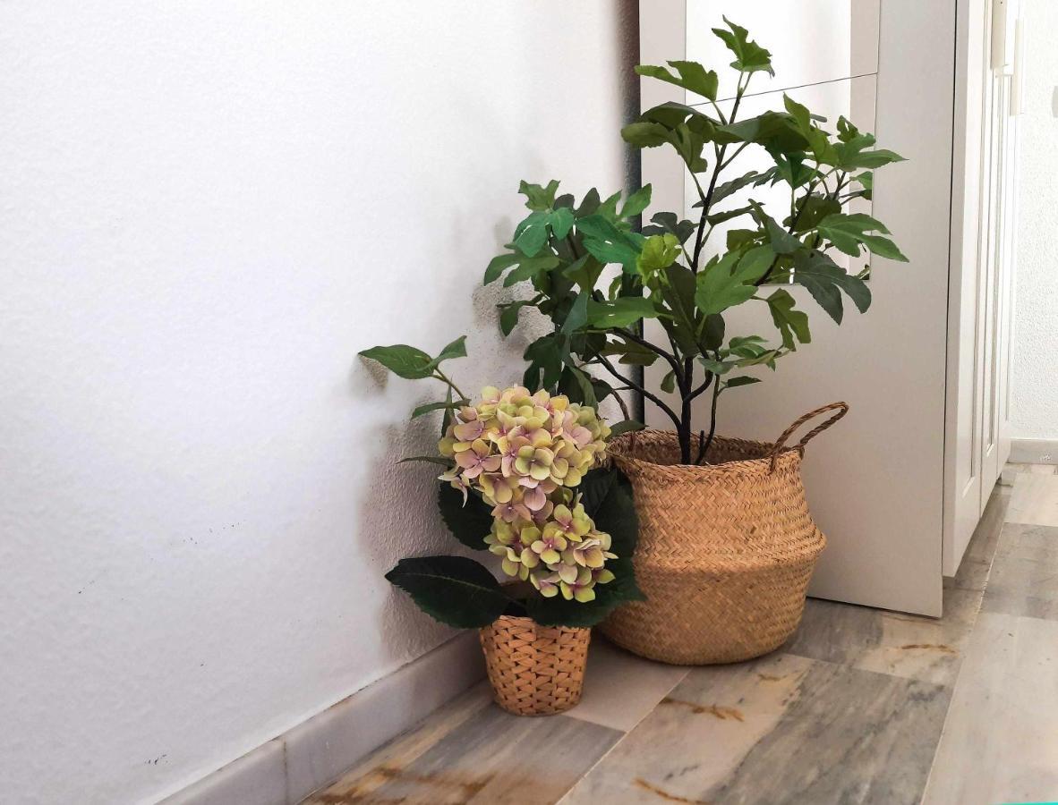 Lovely Center Apartments - Sunny Balcony Alfalfa Sevilla Bagian luar foto